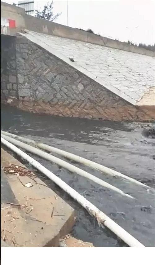 �o��ú�V�ϏS��ʯ�{�S�𺣰����I��ˮֱ�Ŵ�?