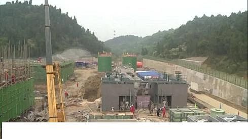 ��������̿1-2mm�S�҇�(gu��)��(n��i)�ׂ�(g��)�(y��)�r��a(ch��n)��ˮ̎�������ڸ����M(j��n)���O(sh��)�䰲�b�A�Σ���ˮ�_(d��)һ��(j��)��(bi��o)��(zh��n)