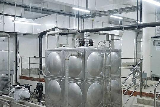 ȫ�½Y���Ȼ��X���a(ch��n)�S�ҹ��I(y��)����+��������|�������15�ף���һ������ʽ��ˮ̎��S����Ͷ�\